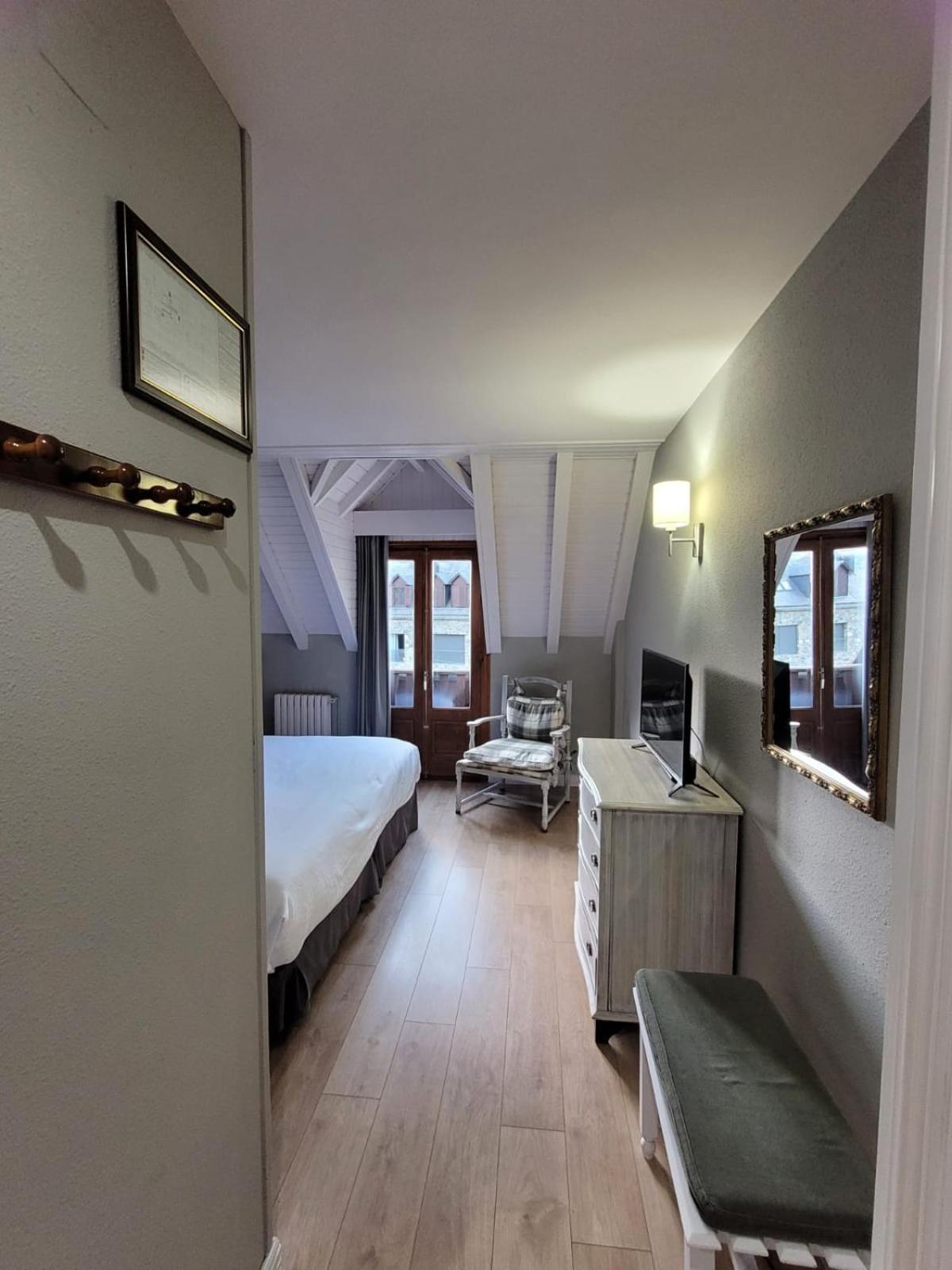 Hotel Ribaeta Vielha e Mijaran Buitenkant foto